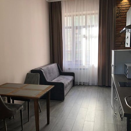 T&S Apart-Hotel Черновцы Экстерьер фото