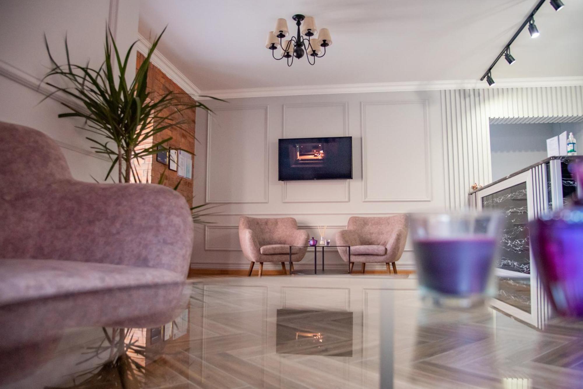 T&S Apart-Hotel Черновцы Экстерьер фото